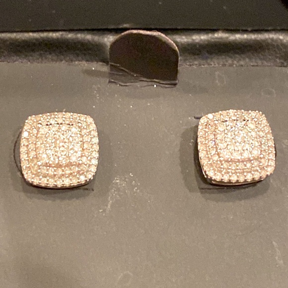 Diamond Halo Cushion-Cut Earrings (1/2 ct. tw.) - Picture 5 of 9